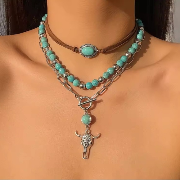 ArtGalleryZen Online Store 3x silver necklaces SET! Boho Turquoise and Silver Necklace. Pendant. Texas Bull